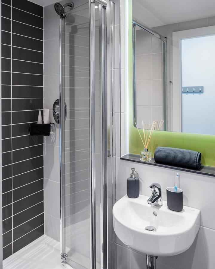 Zeni Ensuite, In The Vibrant Docklands Dublin Bagian luar foto